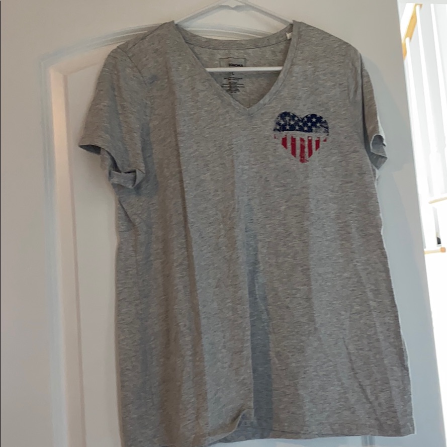 Sonoma Graphic Heart Tee Nwot